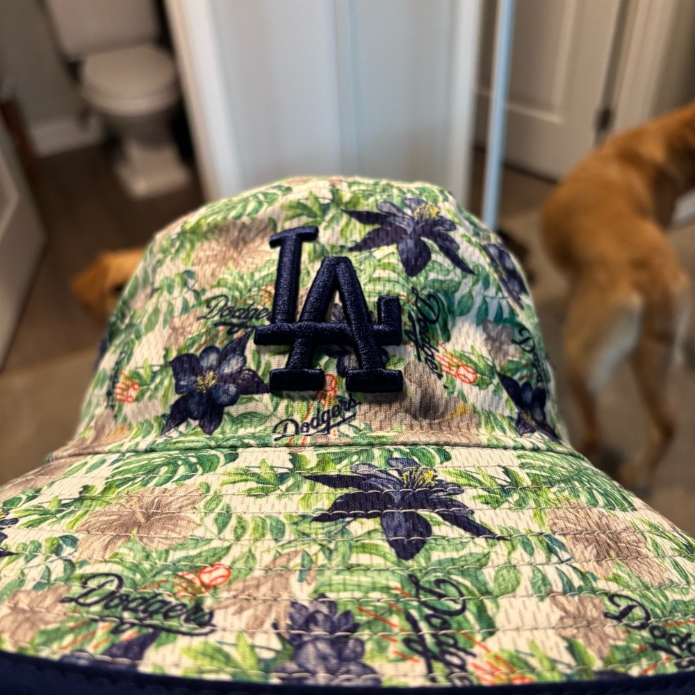LA Dodgers Bucket Hat - Picture 7 of 7